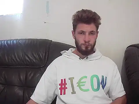 Snapshot of jimmyy_ chatting on 10/10/25, 12:59 jimmyy online show from 10/10/25, 12:59