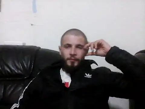 Snapshot of jimmyy_ chatting on 10/16/25, 06:09 jimmyy online show from 10/16/25, 06:09