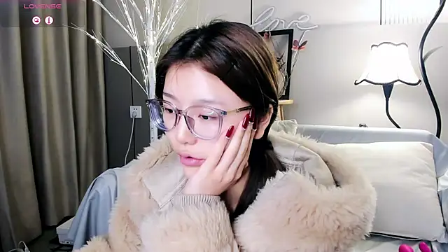 Momoever123456 online show from 03/08/25, 02:40