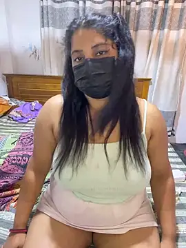 NOORA-GIRL online show from 03/18/26, 12:14