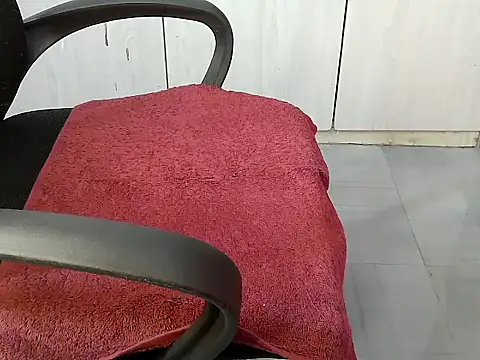 Destiny Desire online show from 09/17/25, 10:33