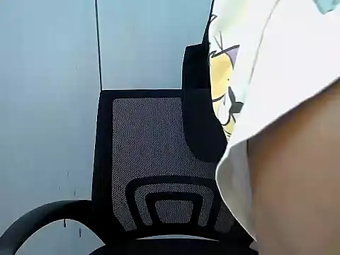 Destiny Desire online show from 10/27/25, 10:36