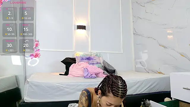 zorravioletta1 online show from 05/29/26, 12:03