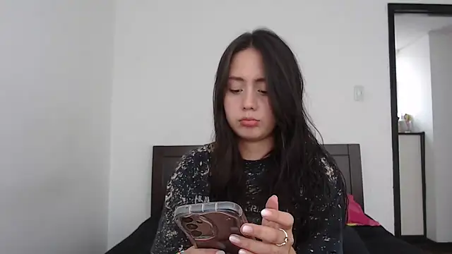 rebecca collin online show from 02/16/26, 03:52