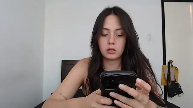 rebecca collin online show from 05/06/26, 10:48