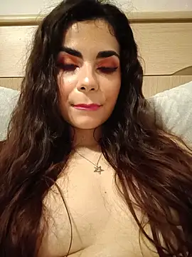 Saturnia Yvonne online show from 02/07/25, 04:35