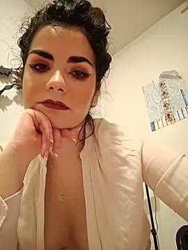 Saturnia Yvonne online show from 02/25/25, 06:31