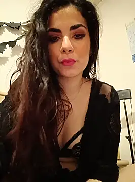 Saturnia Yvonne online show from 03/04/25, 11:43