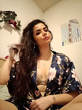 Saturnia Yvonne online show from 03/11/25, 11:48