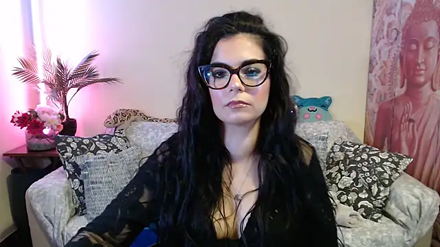 Saturnia Yvonne online show from 09/27/25, 02:00