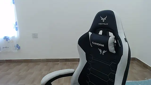 MiMi 0293 online show from 11/24/25, 07:41