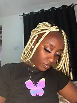 Snapshot of Lola_kims chatting on 02/16/25, 02:21 Lola kims online show from 02/16/25, 02:21