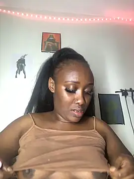 Snapshot of Lola_kims chatting on 10/10/25, 02:43 Lola kims online show from 10/10/25, 02:43