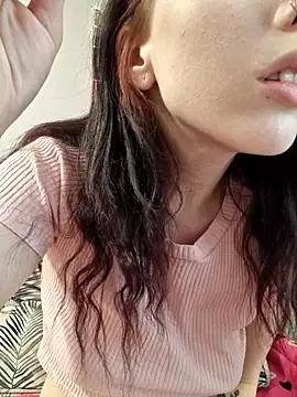 Snapshot of _Alice_0-0 chatting on 10/07/25, 02:53  Alice 0-0 online show from 10/07/25, 02:53