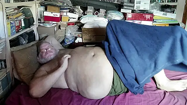 Snapshot of hadeszeuss2 chatting on 12/07/24, 01:18 hadeszeuss2 online show from 12/07/24, 01:18