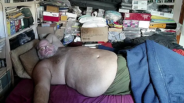 Snapshot of hadeszeuss2 chatting on 12/09/24, 01:45 hadeszeuss2 online show from 12/09/24, 01:45