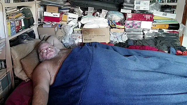 Snapshot of hadeszeuss2 chatting on 12/10/24, 02:39 hadeszeuss2 online show from 12/10/24, 02:39