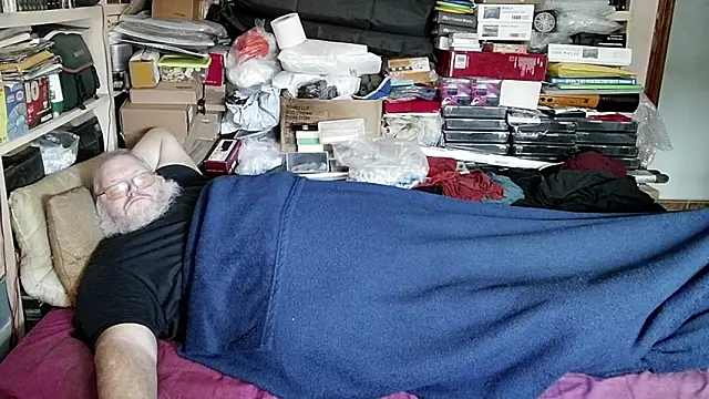 Snapshot of hadeszeuss2 chatting on 01/16/25, 02:41 hadeszeuss2 online show from 01/16/25, 02:41