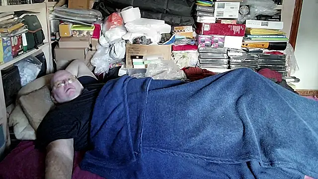 Snapshot of hadeszeuss2 chatting on 01/19/25, 02:38 hadeszeuss2 online show from 01/19/25, 02:38