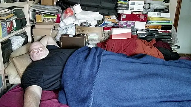 Snapshot of hadeszeuss2 chatting on 01/21/25, 02:48 hadeszeuss2 online show from 01/21/25, 02:48