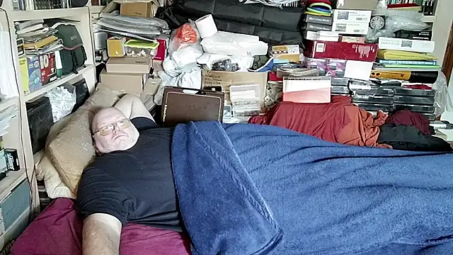 Snapshot of hadeszeuss2 chatting on 01/22/25, 02:35 hadeszeuss2 online show from 01/22/25, 02:35