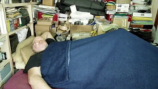 Snapshot of hadeszeuss2 chatting on 01/28/25, 06:28 hadeszeuss2 online show from 01/28/25, 06:28