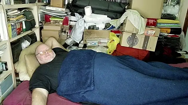 Snapshot of hadeszeuss2 chatting on 02/03/25, 06:17 hadeszeuss2 online show from 02/03/25, 06:17