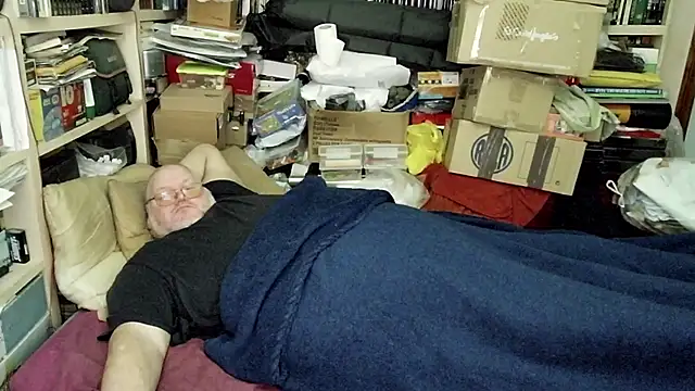 Snapshot of hadeszeuss2 chatting on 02/06/25, 06:46 hadeszeuss2 online show from 02/06/25, 06:46