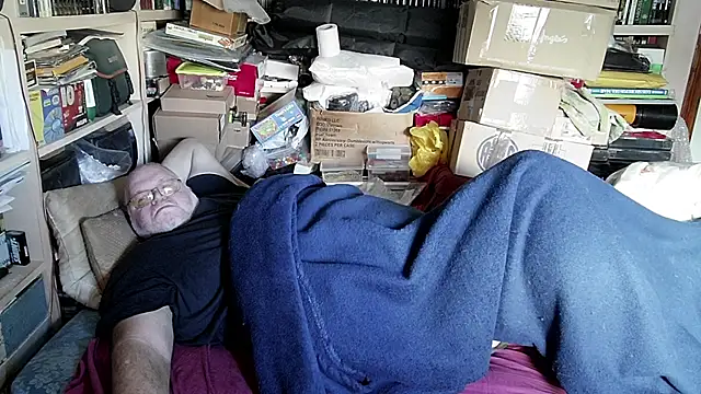 Snapshot of hadeszeuss2 chatting on 02/08/25, 03:10 hadeszeuss2 online show from 02/08/25, 03:10