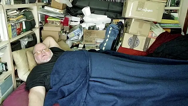 Snapshot of hadeszeuss2 chatting on 02/09/25, 06:37 hadeszeuss2 online show from 02/09/25, 06:37