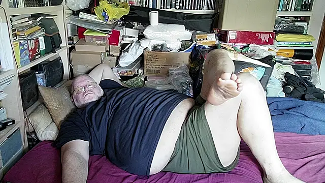 Snapshot of hadeszeuss2 chatting on 02/20/25, 02:35 hadeszeuss2 online show from 02/20/25, 02:35