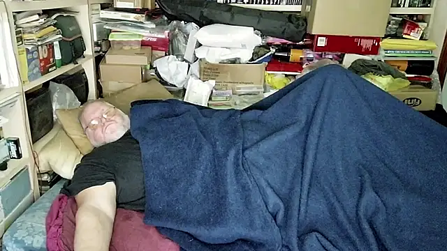 Snapshot of hadeszeuss2 chatting on 03/11/25, 08:53 hadeszeuss2 online show from 03/11/25, 08:53