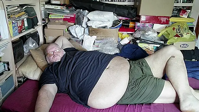 Snapshot of hadeszeuss2 chatting on 03/12/25, 03:07 hadeszeuss2 online show from 03/12/25, 03:07