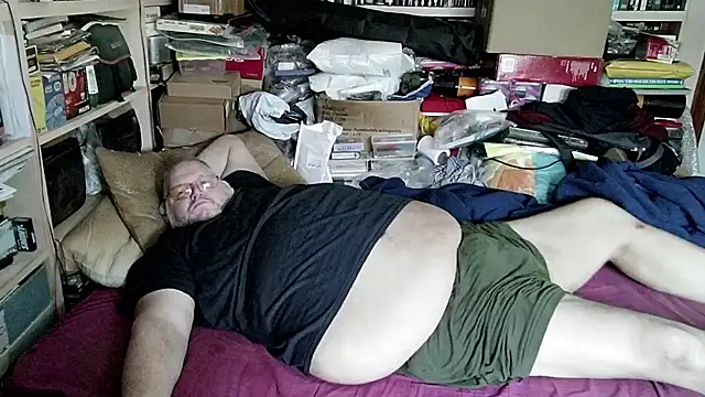 Snapshot of hadeszeuss2 chatting on 03/14/25, 03:03 hadeszeuss2 online show from 03/14/25, 03:03