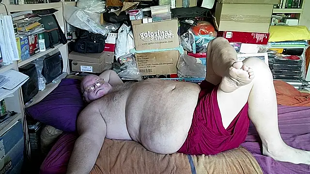 Snapshot of hadeszeuss2 chatting on 09/10/25, 03:23 hadeszeuss2 online show from 09/10/25, 03:23