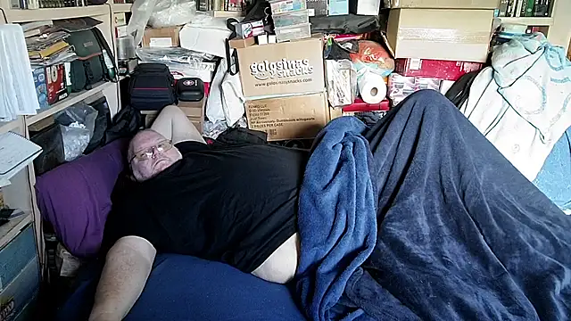 hadeszeuss2 online show from 02/18/26, 02:46