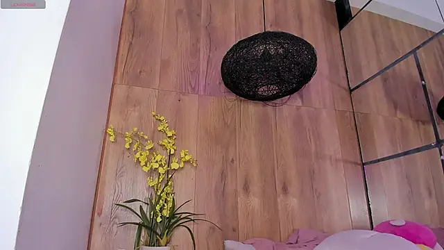  LittleLia online show from 01/08/25, 05:15