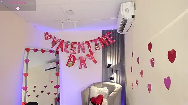 emma alice  online show from 02/17/25, 06:48