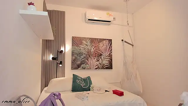 emma alice  online show from 09/10/25, 12:05