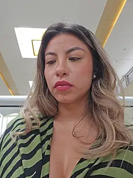 Karen San Miguel online show from 02/20/25, 06:24