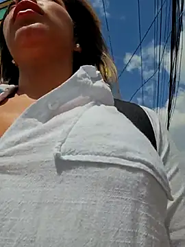 Karen San Miguel online show from 11/11/25, 06:19