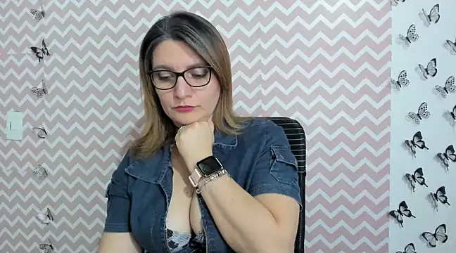 Snapshot of Amie_Adams82_ chatting on 02/11/25, 08:31 Amie Adams82 online show from 02/11/25, 08:31