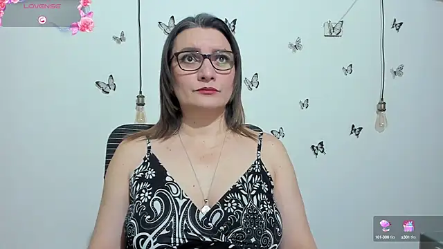 Snapshot of Amie_Adams82_ chatting on 09/26/25, 06:56 Amie Adams82 online show from 09/26/25, 06:56