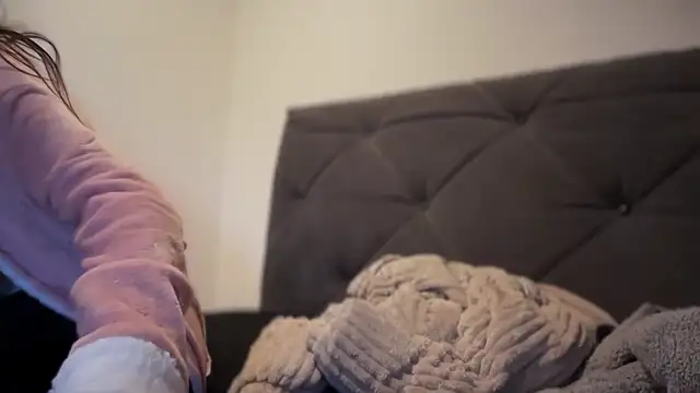 JeSuisUnTapin online show from 12/02/24, 10:50