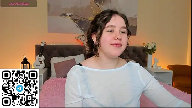 Ariella Sol online show from 01/30/25, 04:16