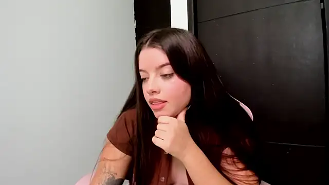 Tender lia online show from 01/10/26, 09:52