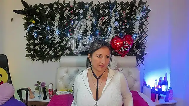 any mour online show from 03/13/25, 03:39