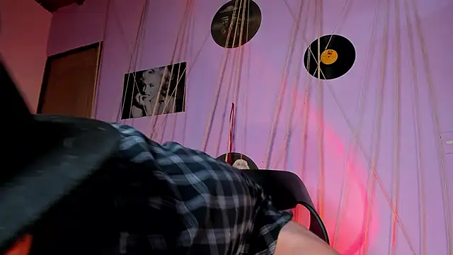 MrShaggy online show from 01/04/25, 01:21