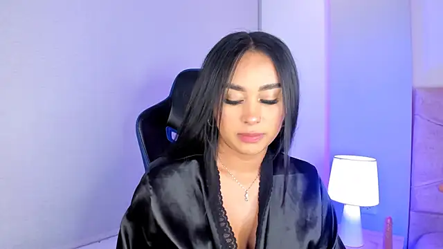 Cameliaa Smiith online show from 02/12/25, 08:59