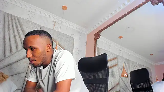 Snapshot of JamesParck chatting on 01/24/25, 06:25 JamesParck online show from 01/24/25, 06:25